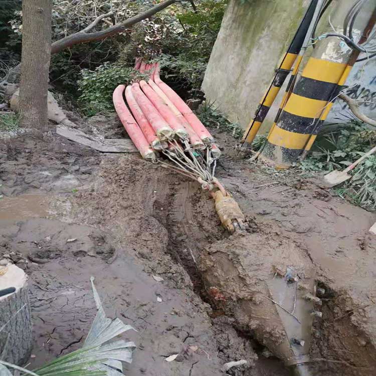 泉山拖拉管